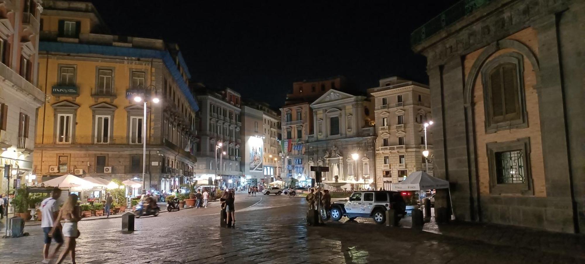 Appartamento: La Maison Verte Napoli Exterior foto