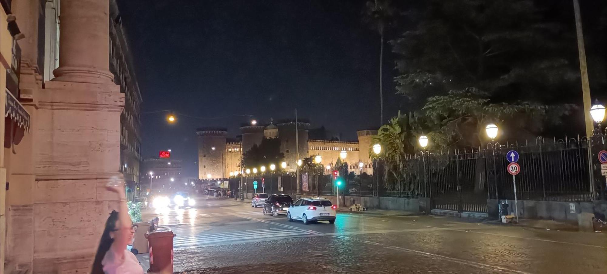 Appartamento: La Maison Verte Napoli Exterior foto