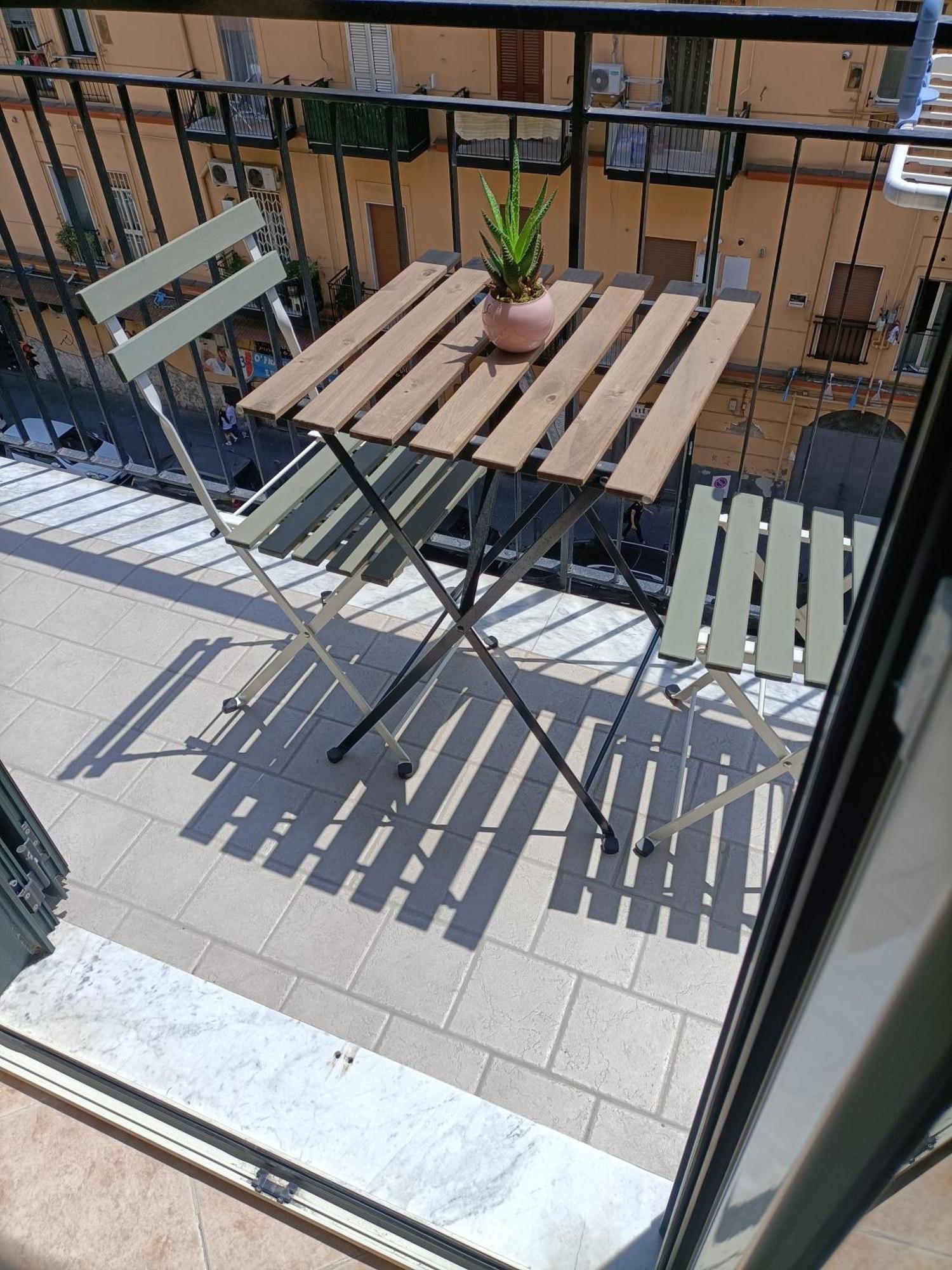 Appartamento: La Maison Verte Napoli Exterior foto